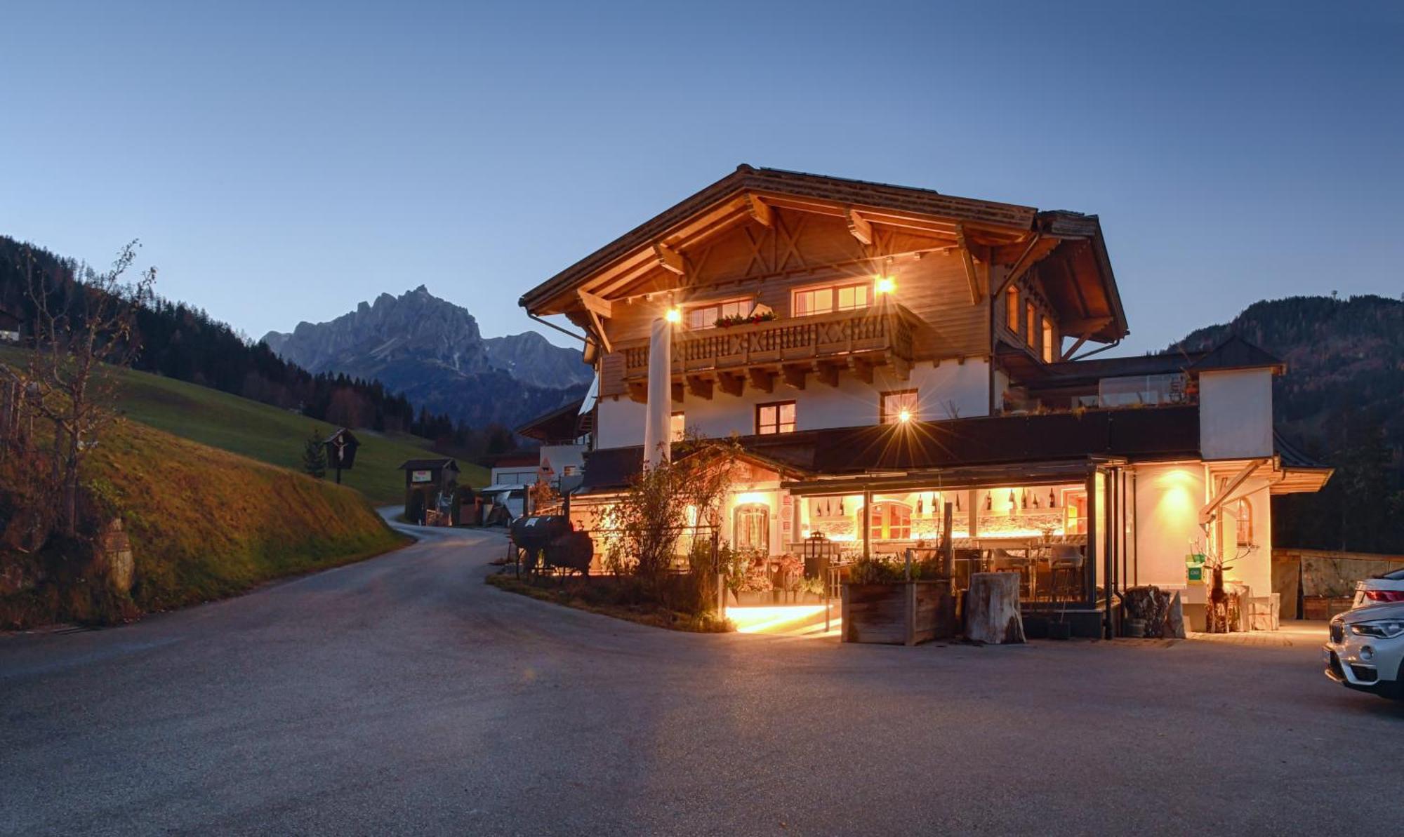Hotel Und Alpen Apartments Mit Sauna - Buerglhoeh Bischofshofen Ngoại thất bức ảnh